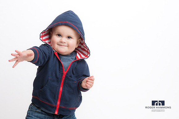 Lunging Toddler Portrait | Northern Virginia Family Photographer
